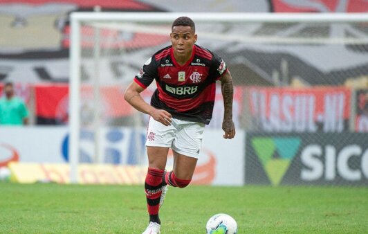 Natan, zagueiro do Flamengo.