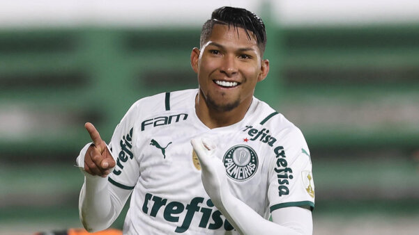 Rony, atacante do Palmeiras